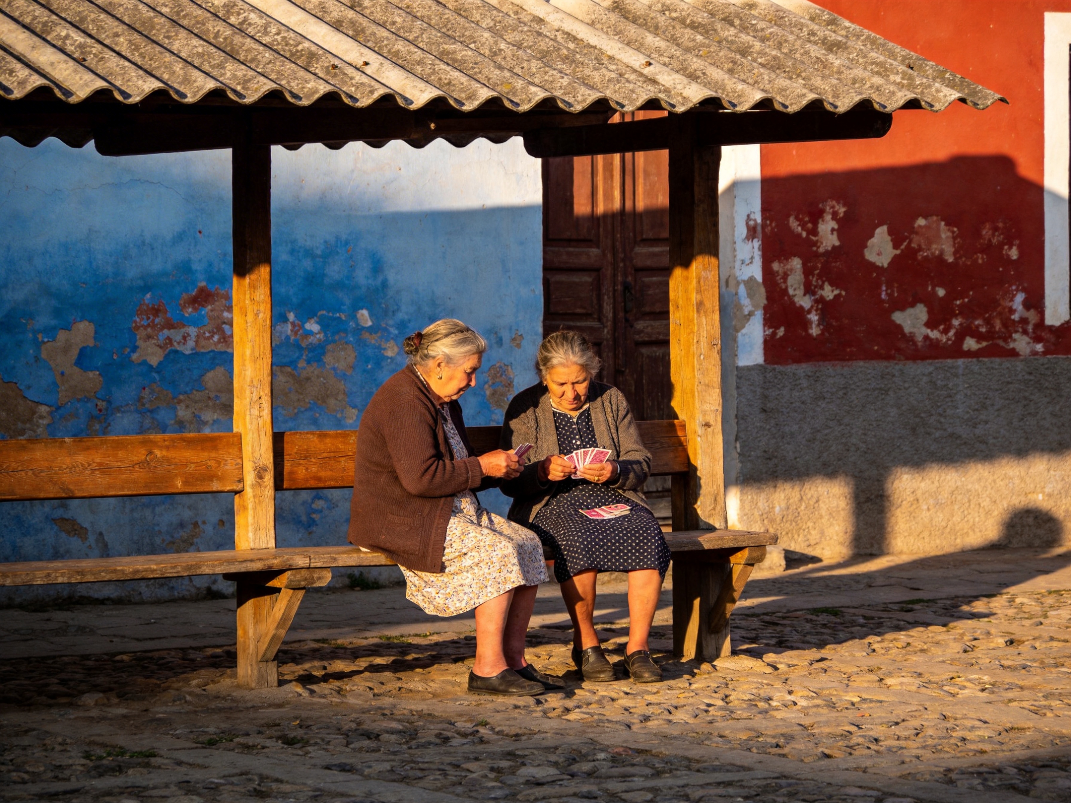 Elderly women card game